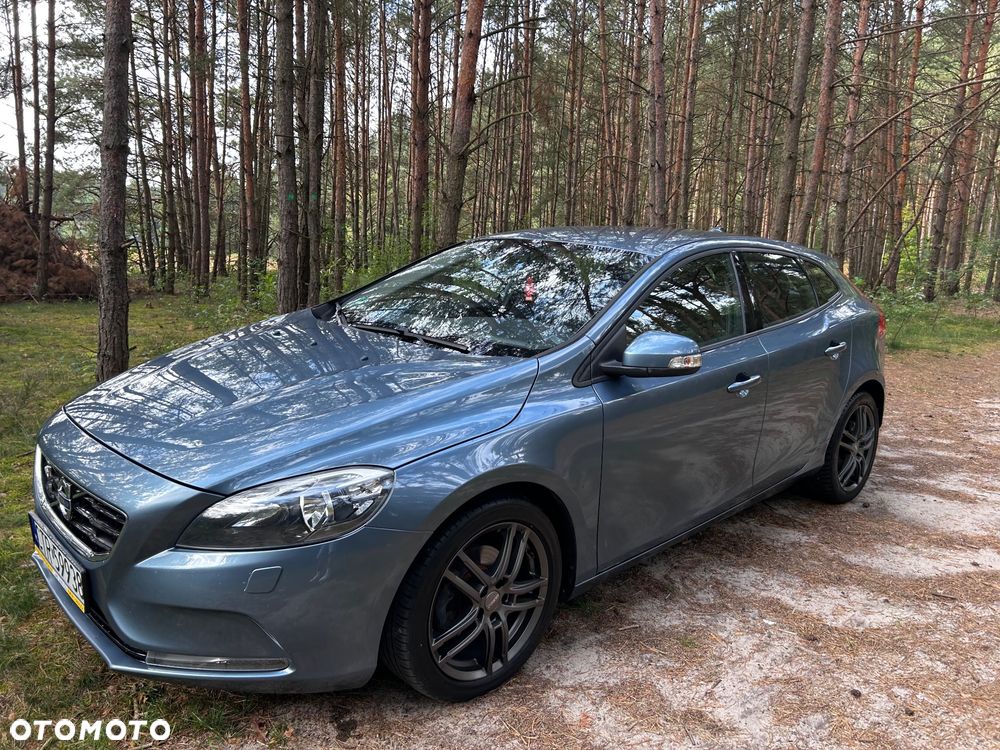 Volvo V40 D2 - 13