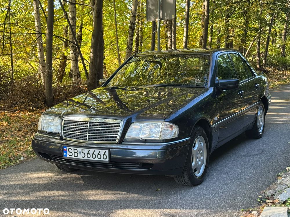 Mercedes-Benz E-Class 1996 photo 2