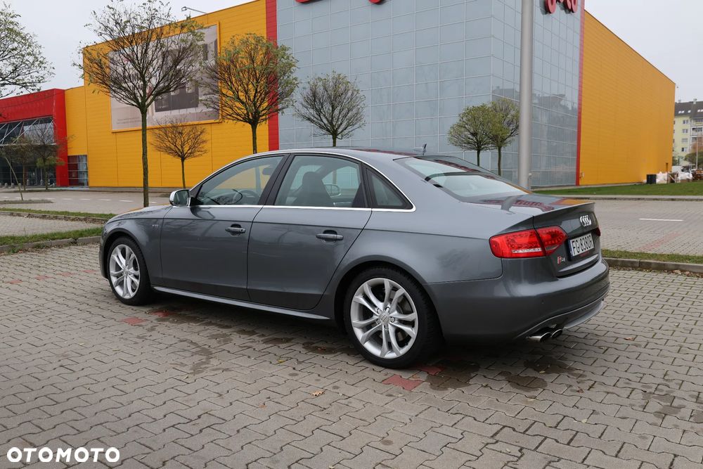 Audi S4 Limousine - 3