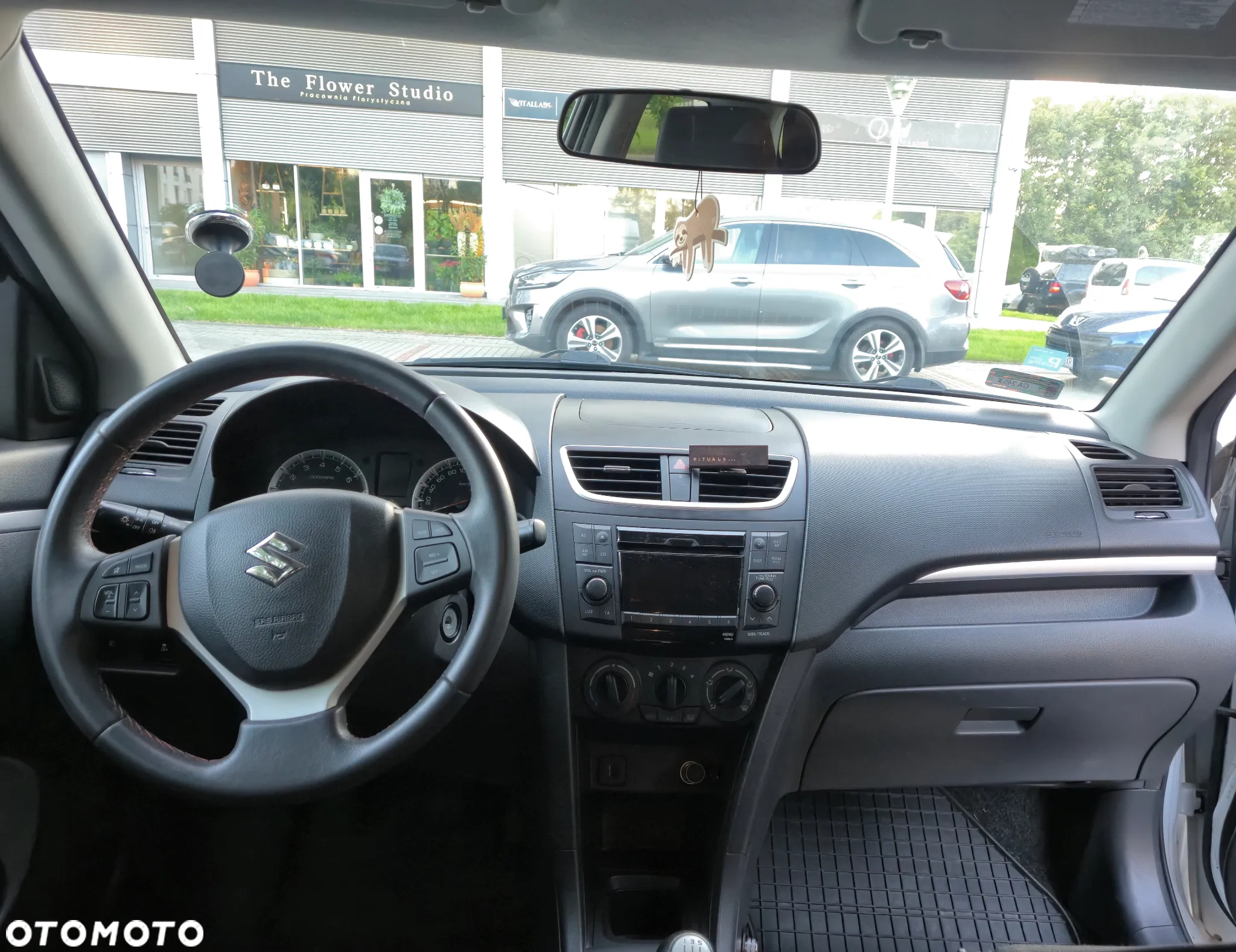 Suzuki Swift 1.2 Premium - 8