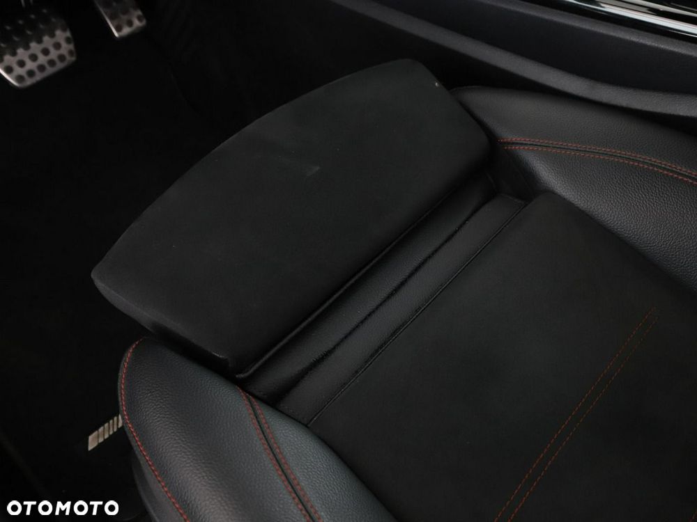 Mercedes-Benz Klasa A 180 7G-DCT Edition AMG Line - 39