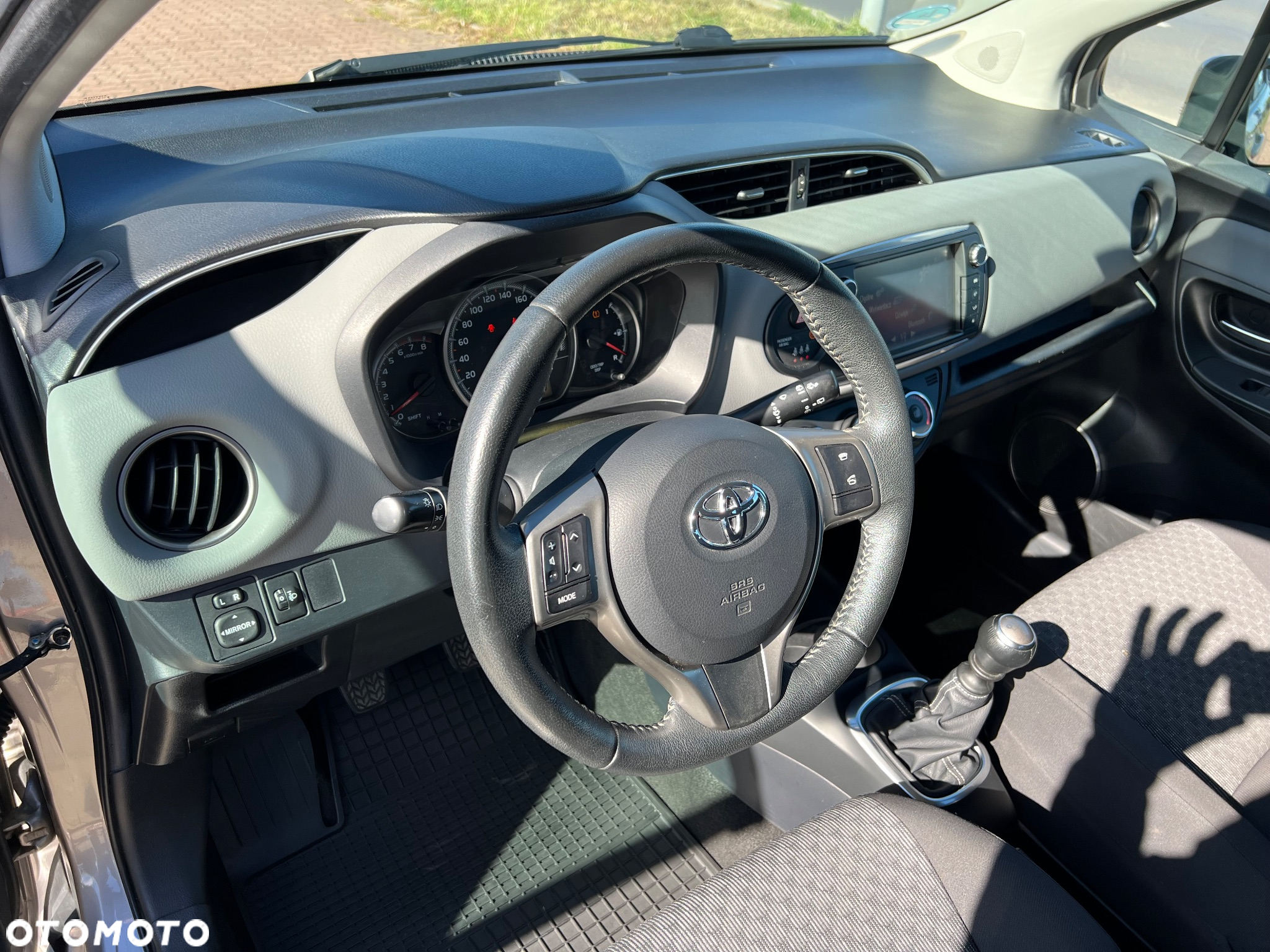 Toyota Yaris 1.33 Life EU6 - 13