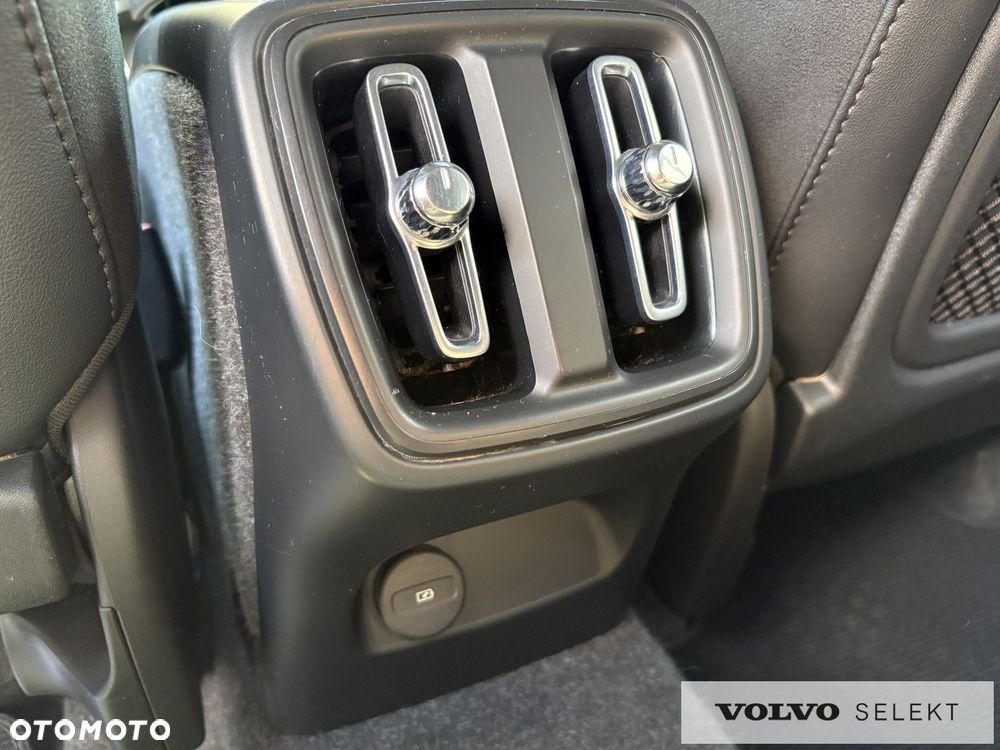 Volvo XC 40 - 21