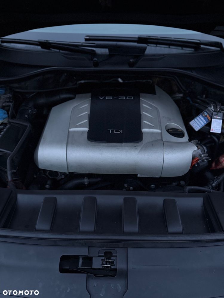 Audi Q7 - 8