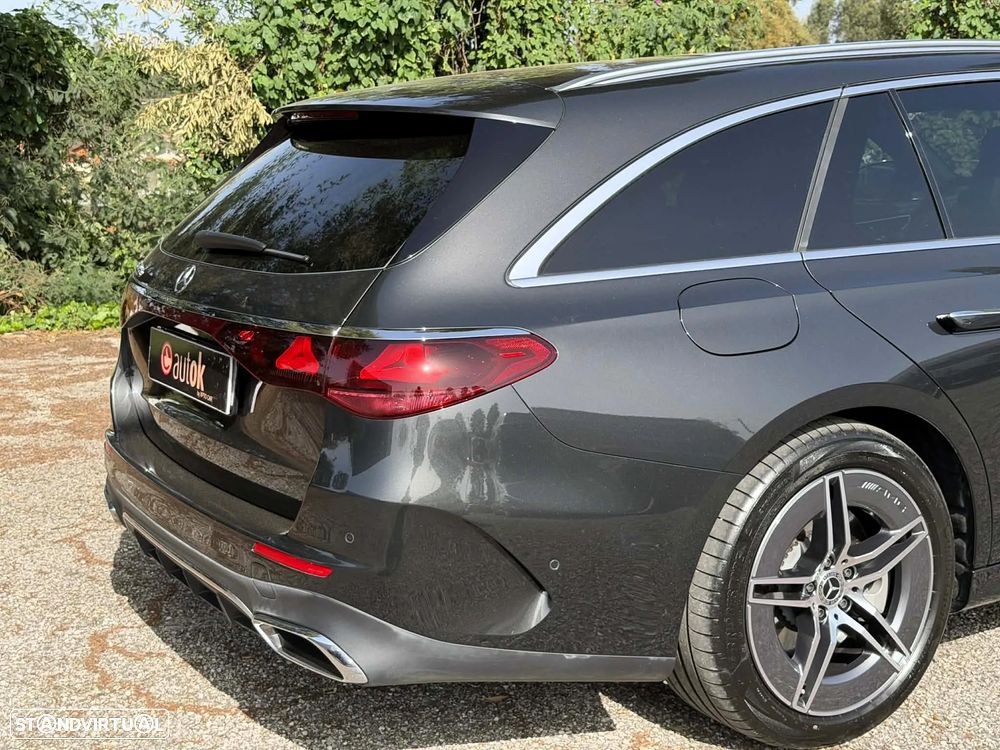 Mercedes-Benz E 300 de - 11