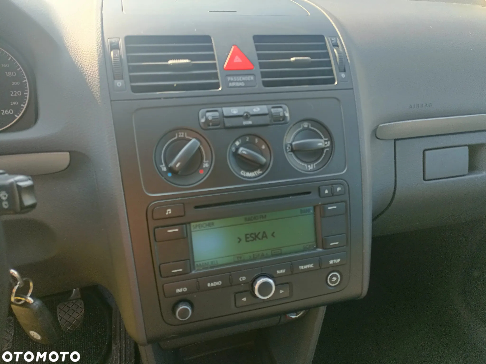Volkswagen Touran 2.0 TDI Trendline - 16