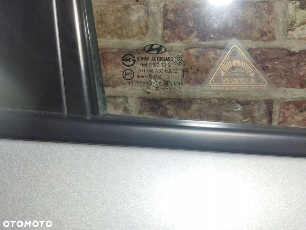 Hyundai Santa Fe II 09/12 Drzwi przednie PRZÓD PRAWE KOD N3S - 9