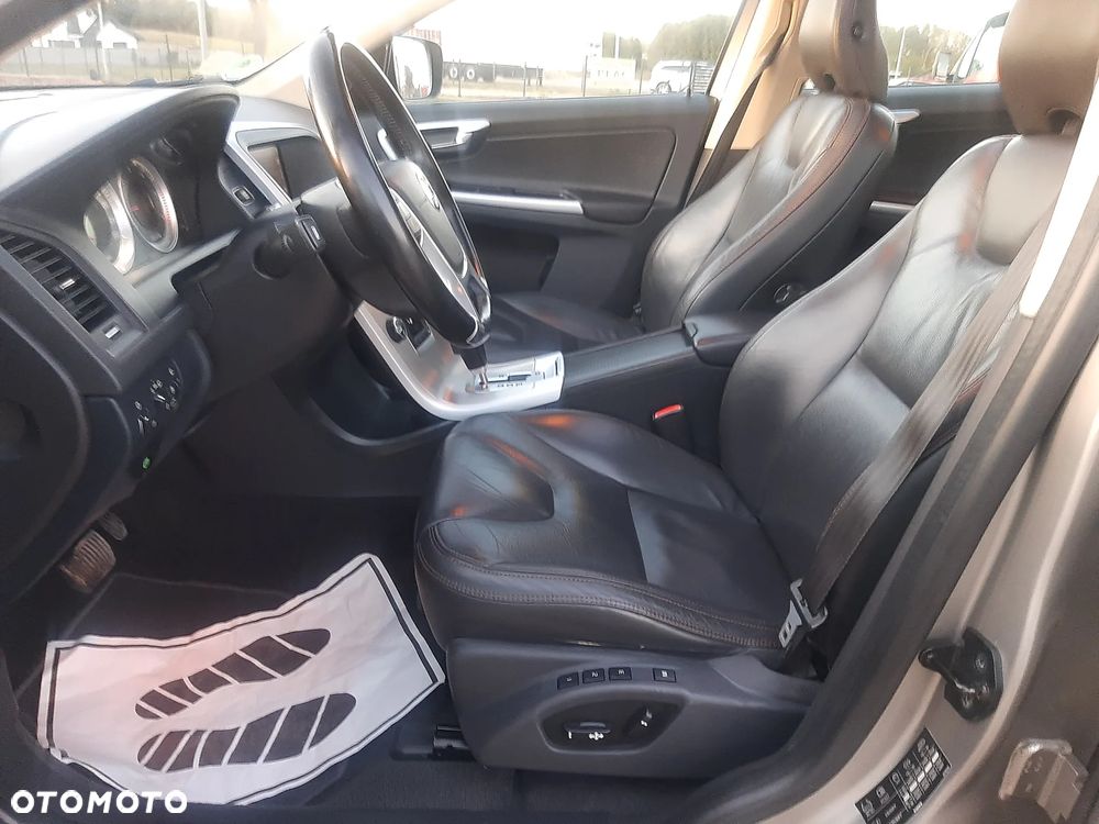 Volvo XC 60 D3 Ocean Race - 14