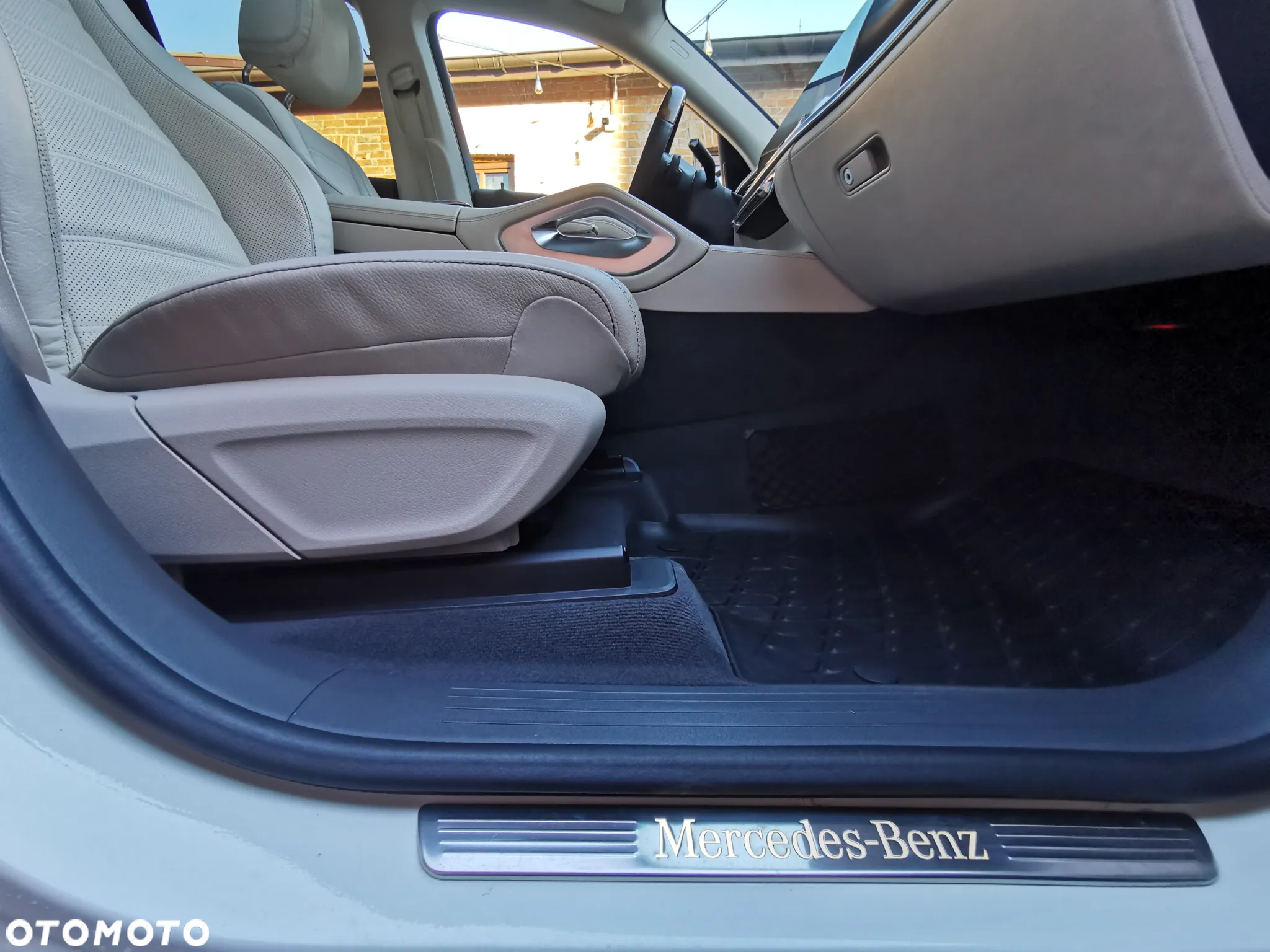 Mercedes-Benz GLE 400 d 4-Matic - 37