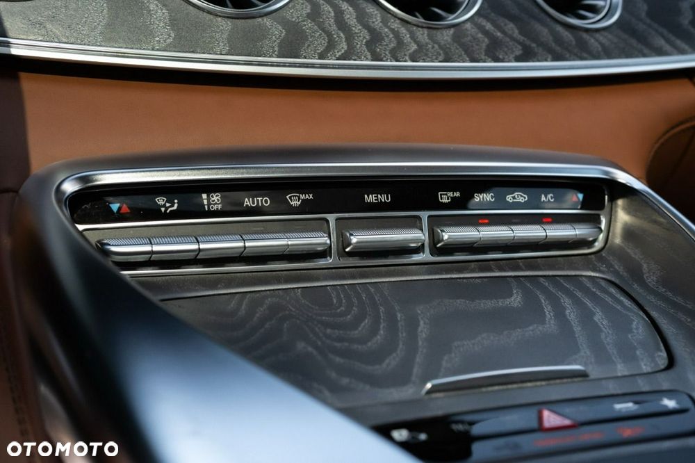 Mercedes-Benz AMG GT 43 4-Matic+ - 31
