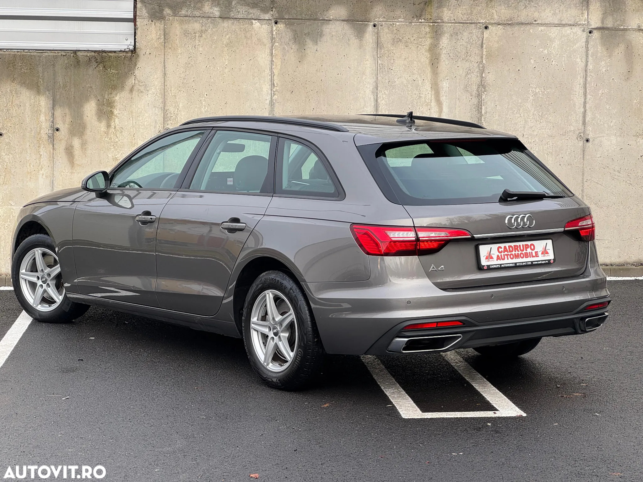 Audi A4 Avant 30 TDI S tronic - 5