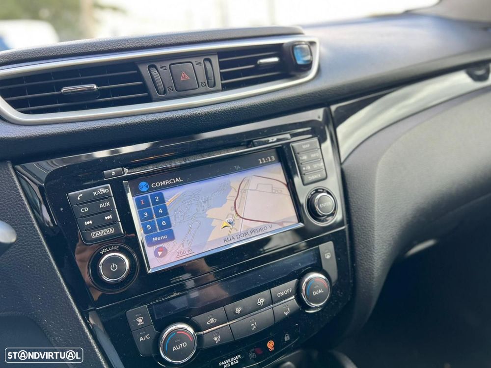 Nissan Qashqai 1.5 dCi Acenta Connect - 11