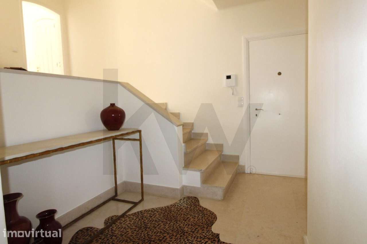 Apartamento T3 condominio com piscina e garagem box para arrendamento - Grande imagem: 3/42