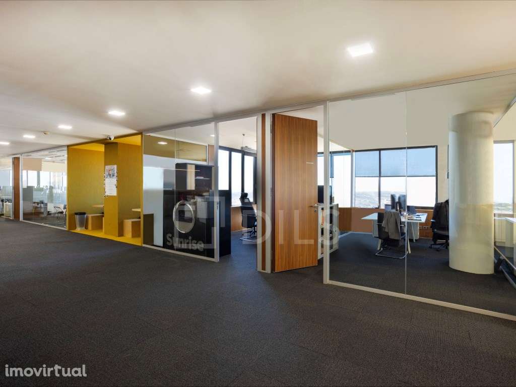 Escritório para arrendar, nas Amoreiras, em Campo de Ourique - Grande imagem: 5/18