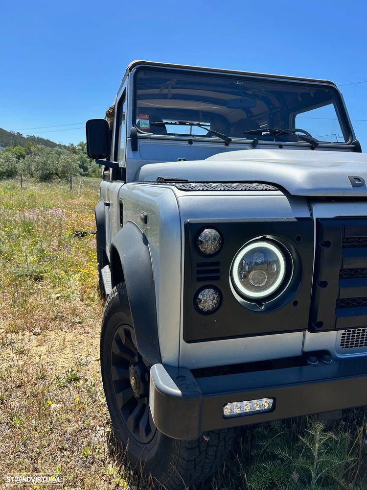 Land Rover Defender 90 2.4 CRD S - 16