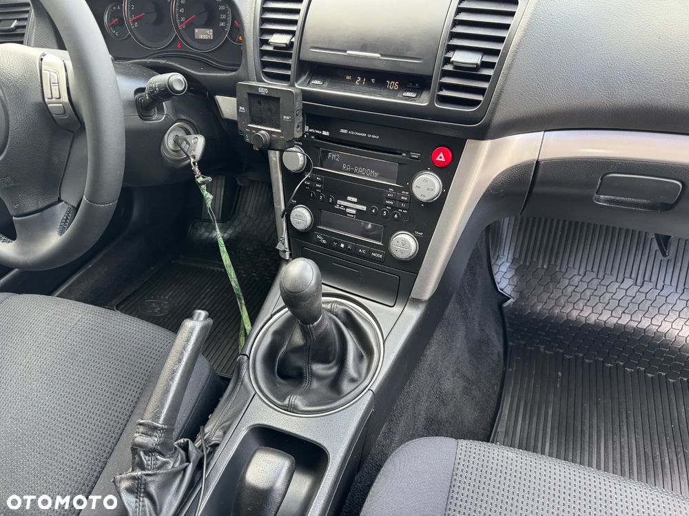 Subaru Legacy Kombi 2.0i Comfort - 24