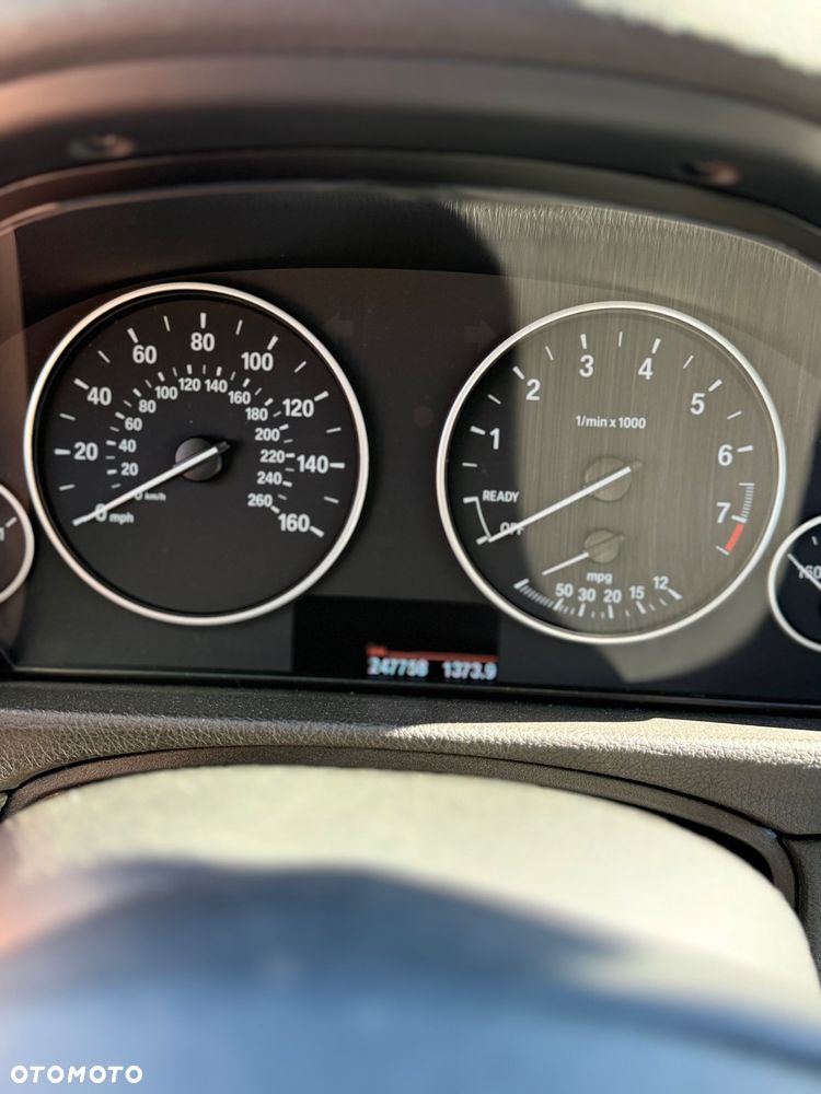 BMW Seria 3 320i - 20