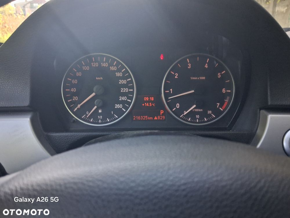 BMW Seria 3 318i - 8