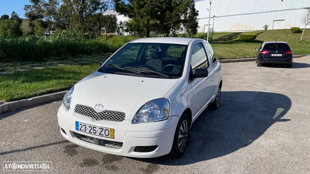 Toyota Yaris 1.4 D-4D Sol - 1