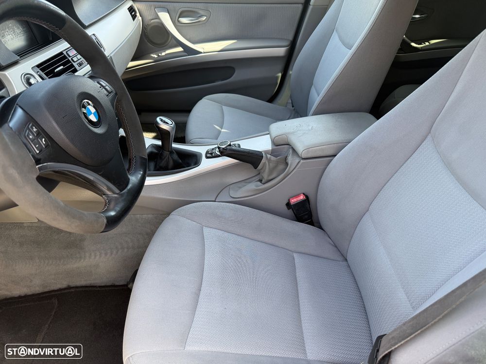 BMW 320 d DPF Blue Performance Edition Lifestyle - 9