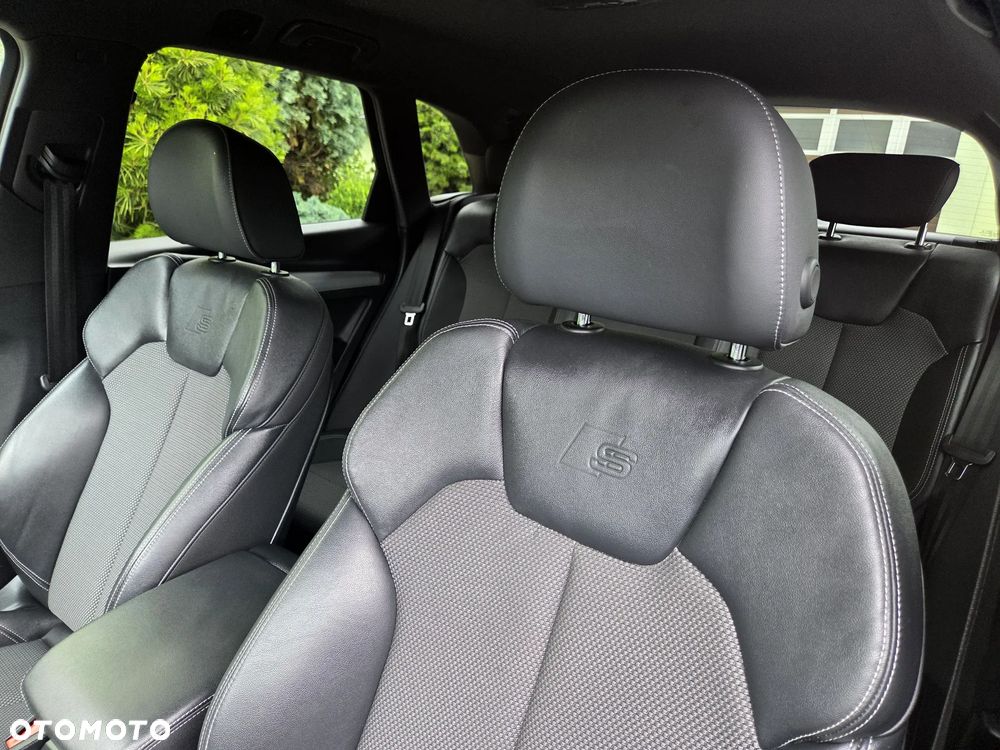 Audi Q5 55 TFSIe quattro S tronic S line - 22