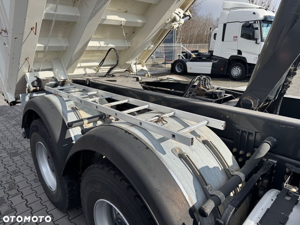 Volvo FMX 460 13L 8x4 MEILLER HYDROBURTA ładne i zadbane - 17