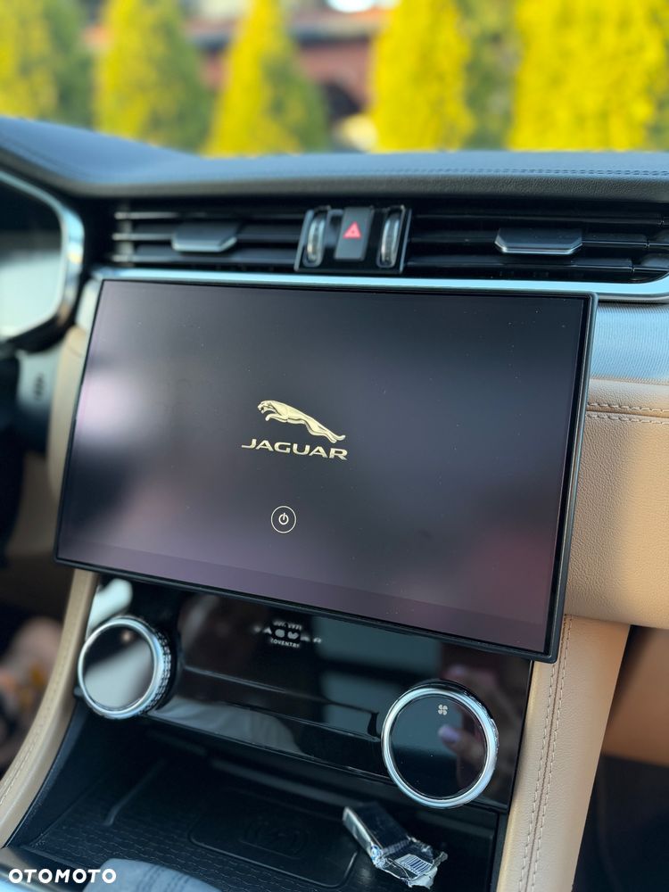 Jaguar F-Pace P250 AWD S - 13