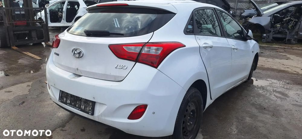 Hyundai I30 II PYW lusterko prawe - 2