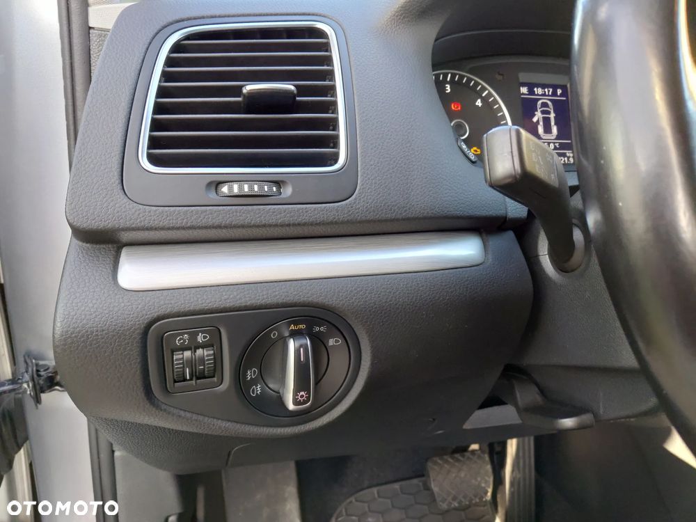 Volkswagen Sharan 2.0 TDI BMT Comfortline DSG - 17