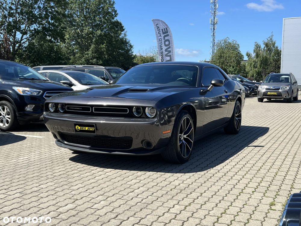 Dodge Challenger - 5