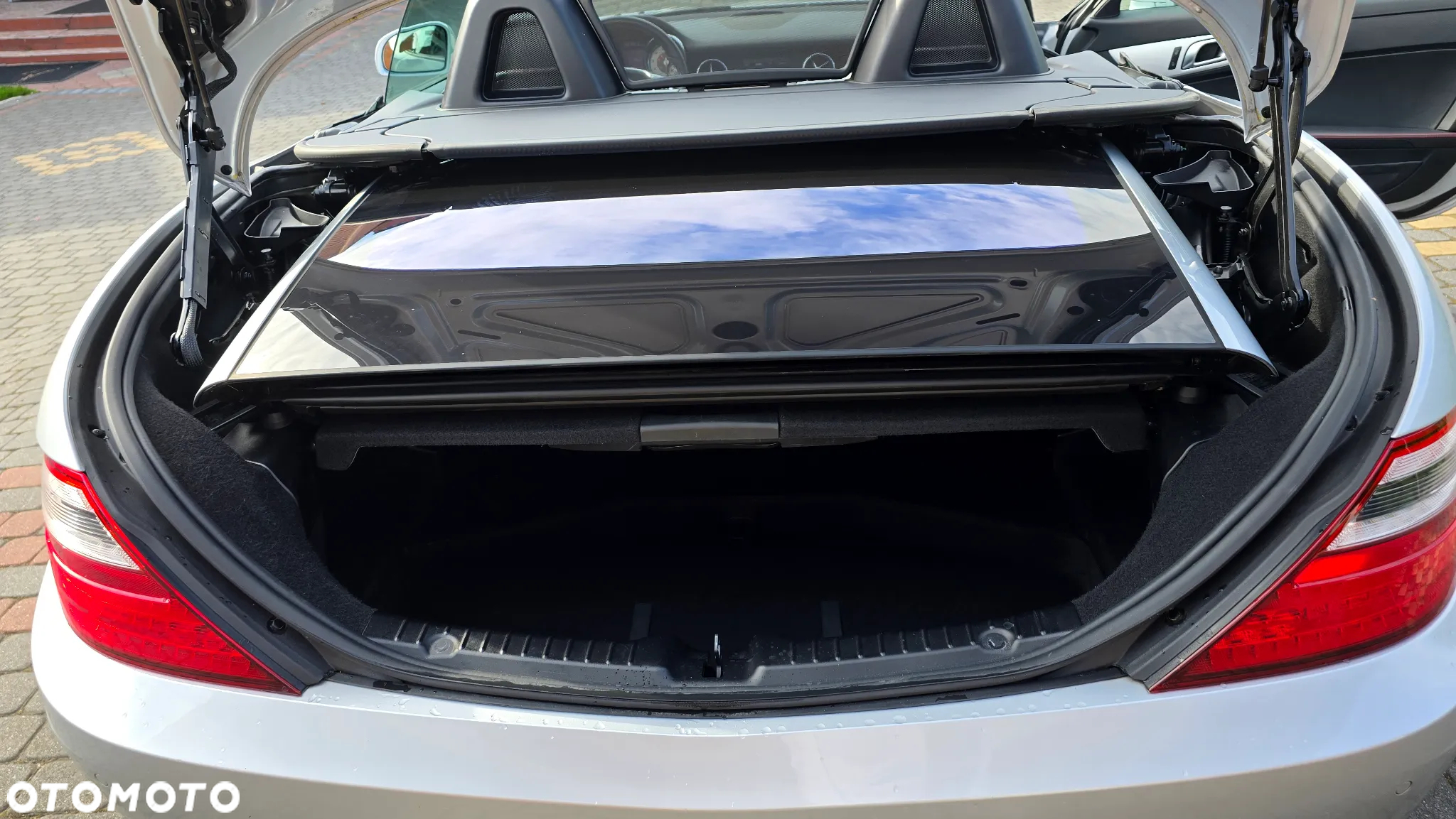 Mercedes-Benz SLK 200 (BlueEFFICIENCY) 7G-TRONIC - 20