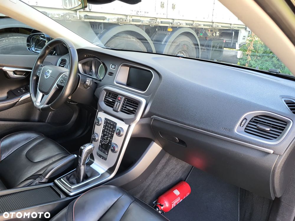 Volvo V40 D2 Drive-E Ocean Race - 30