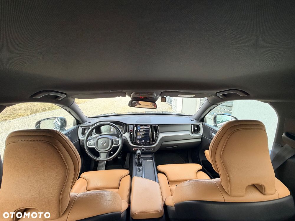Volvo XC 60 D3 Momentum - 22