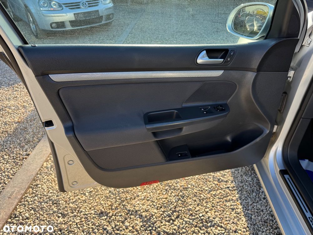 Volkswagen Golf 1.6 Goal - 22