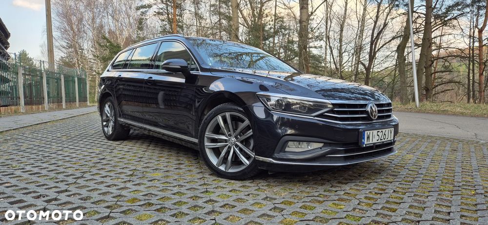 Volkswagen Passat Variant 2.0 TDI 4Mot Elegance DSG - 4