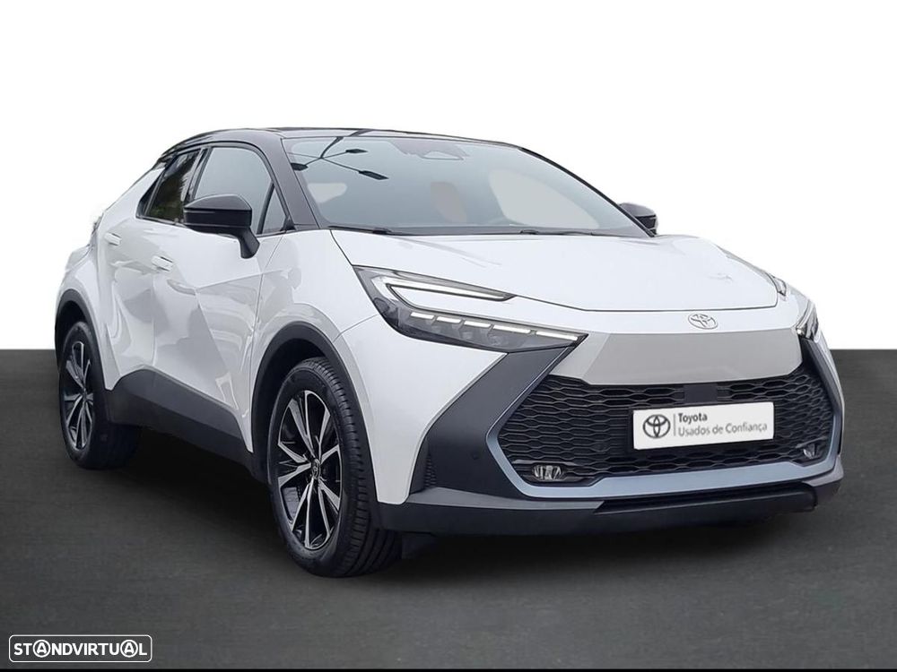 Toyota C-HR — fotografia 14