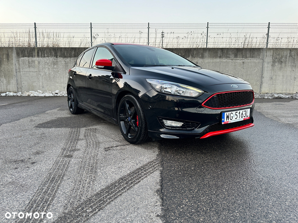 Ford Focus 1.5 EcoBoost ST-Line Black ASS