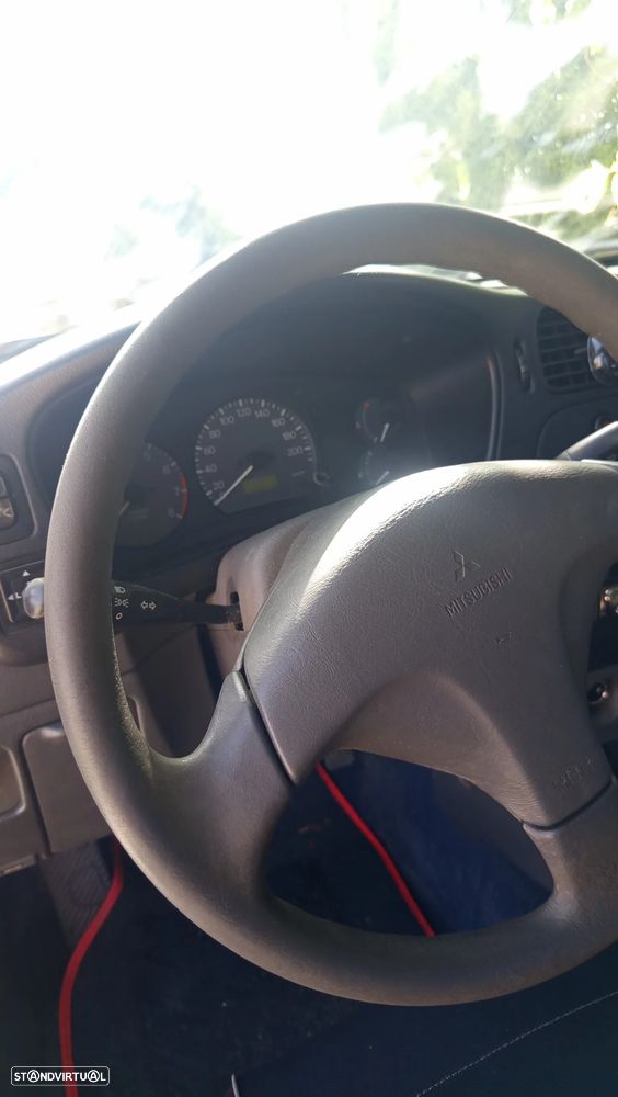 Mitsubishi Lancer - 8