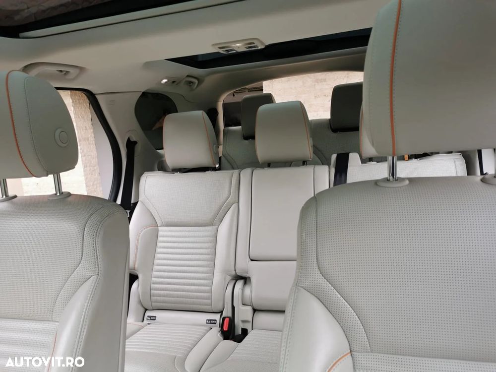 Land Rover Discovery 2.0 L SD4 Ingenium HSE - 20