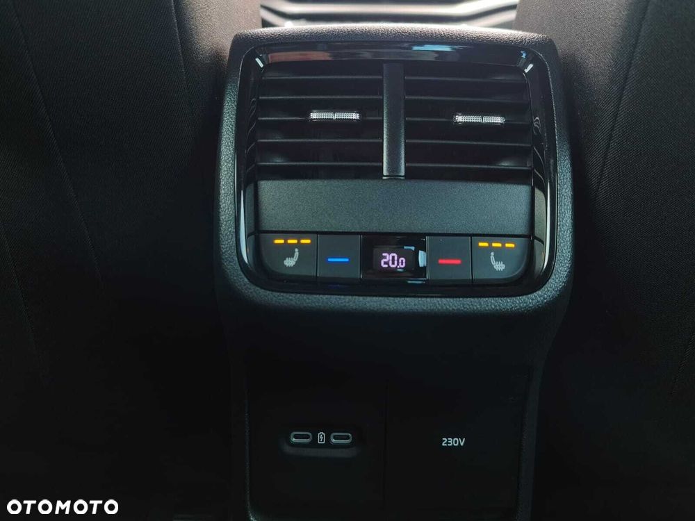 Skoda Octavia 2.0 TSI RS DSG - 21