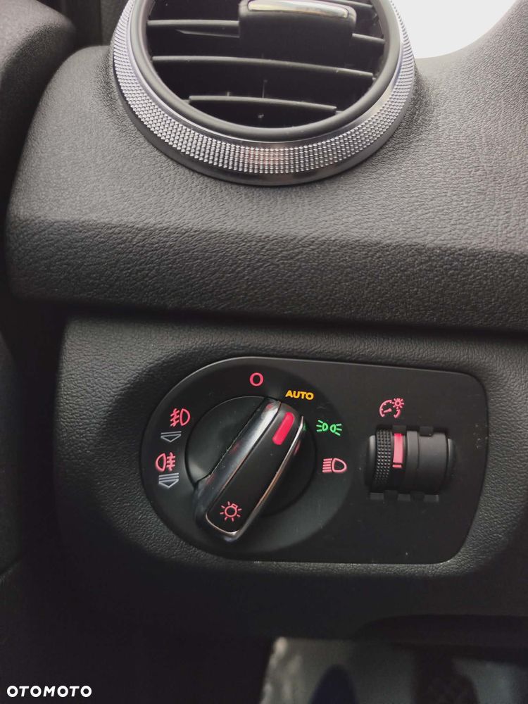 Audi A3 Sportback 2.0 TDI DPF S line Sportpaket (plus) - 37