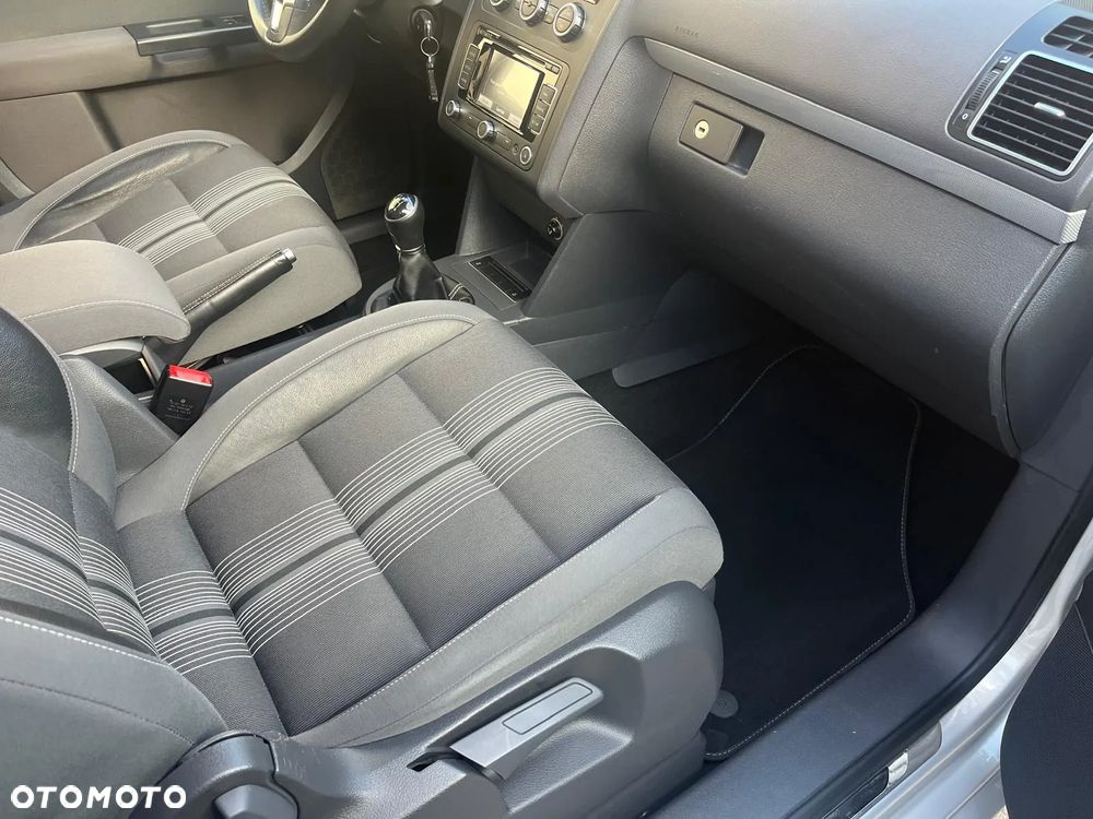 Volkswagen Touran 1.6 TDI DPF MATCH - 19