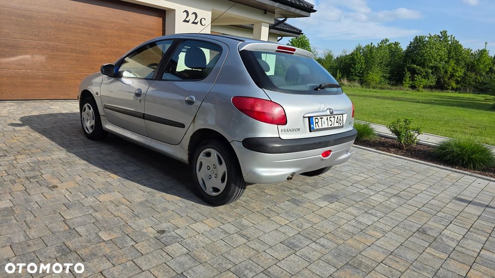 Peugeot 206 1.4 XR Presence - 3