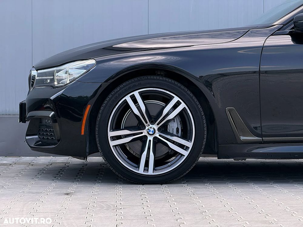 BMW Seria 7 740Li - 41