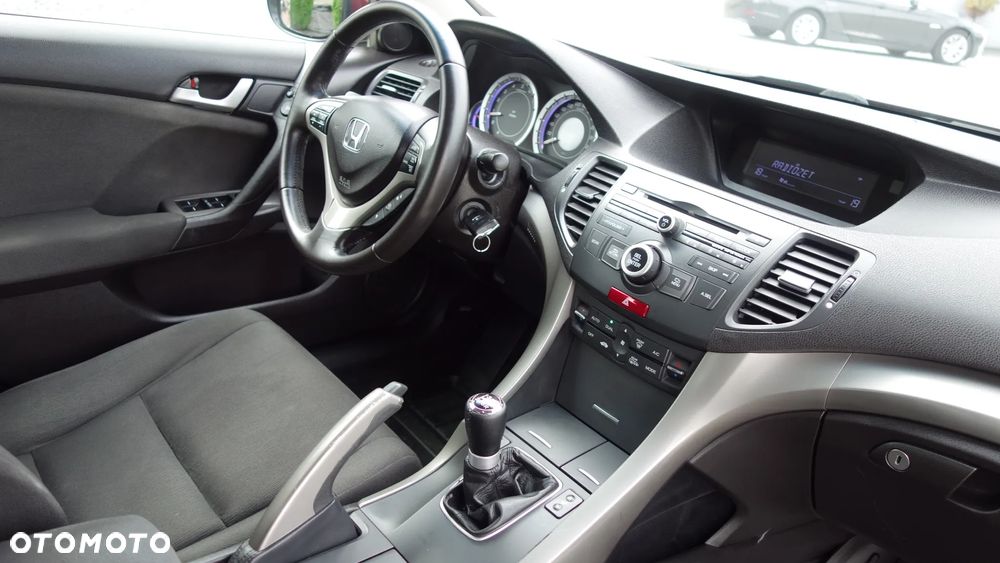 Honda Accord 2.0 Elegance - 31