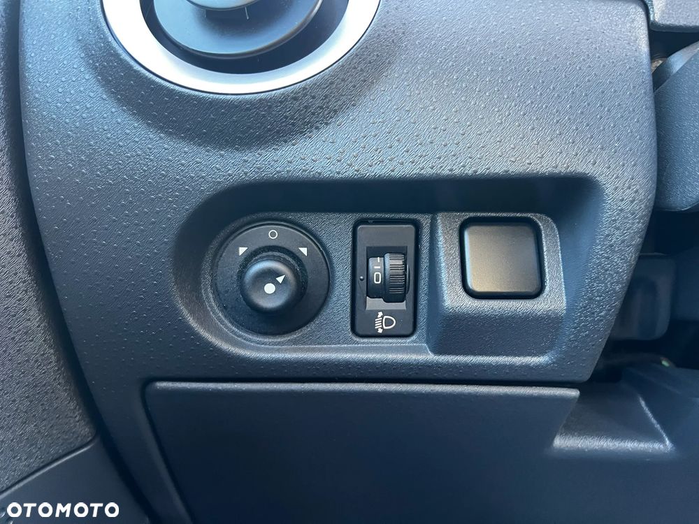 Citroën C3 1.6 HDi FAP Confort - 21