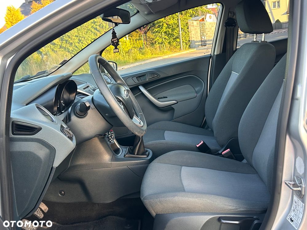 Ford Fiesta 1.25 Trend EU5 - 17