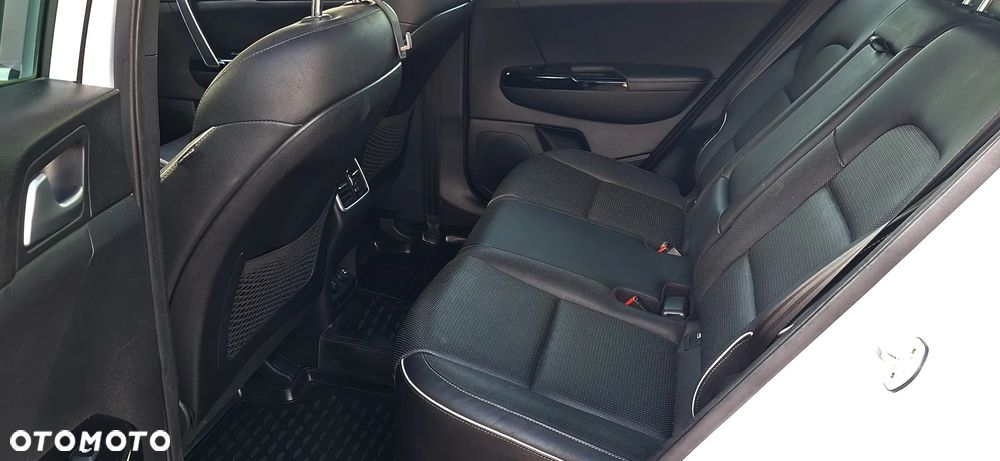 Kia Sportage - 14