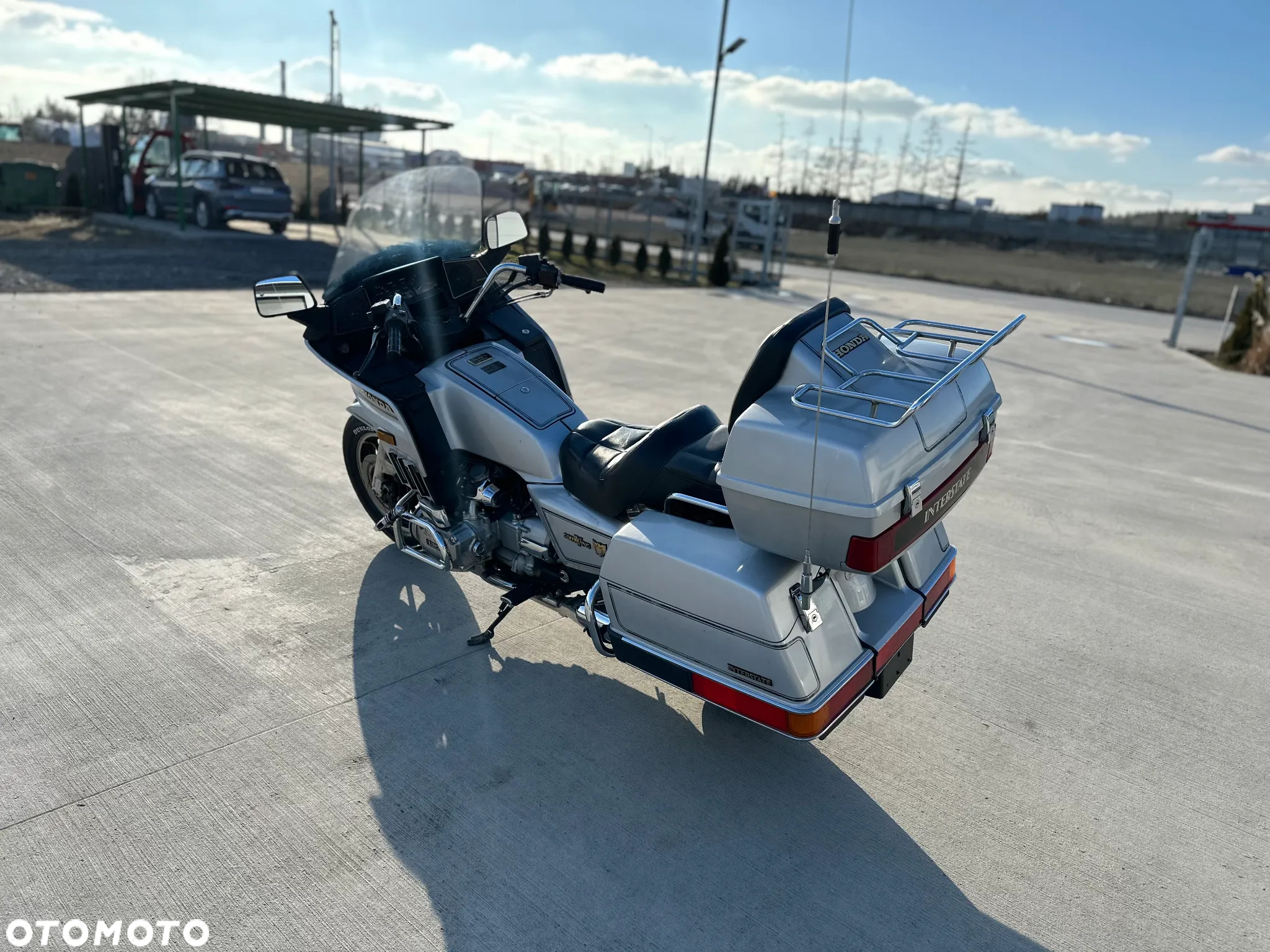 Honda GL - 12