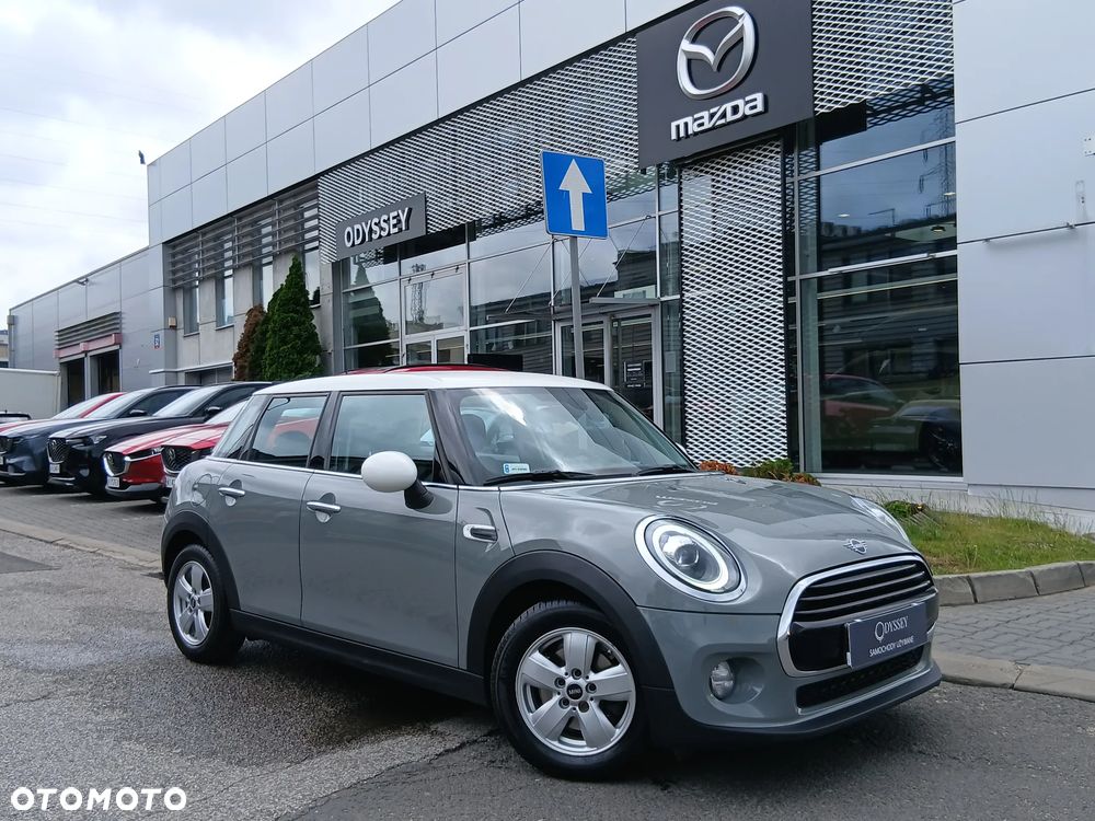 MINI Cooper Standard - 3